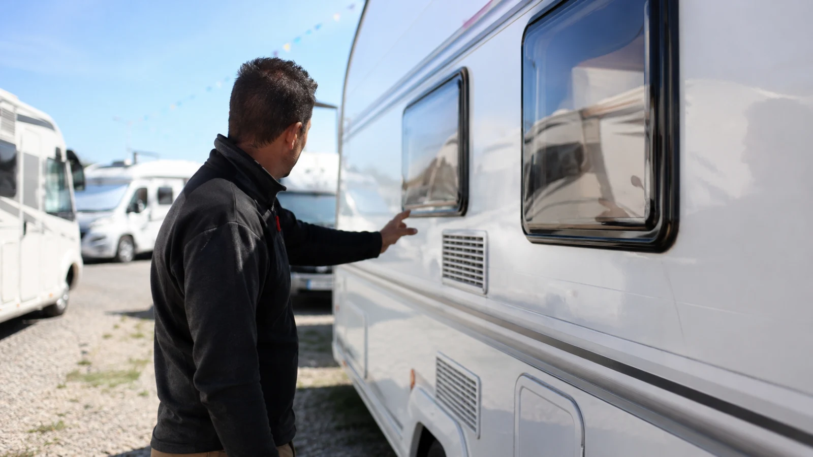 Jak koupit ojetý karavan 2026: na co si dát pozor při kontrole